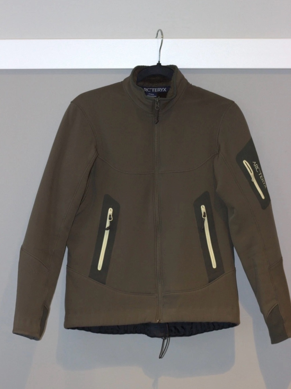 Vintage Arc'teryx Hyllus Jacket Olive Softshell Jacket Womens Medium